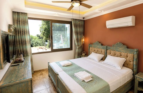 Kas Cabin | Payam Agora Hotel Room Only, Shared Terrace & Kitchen