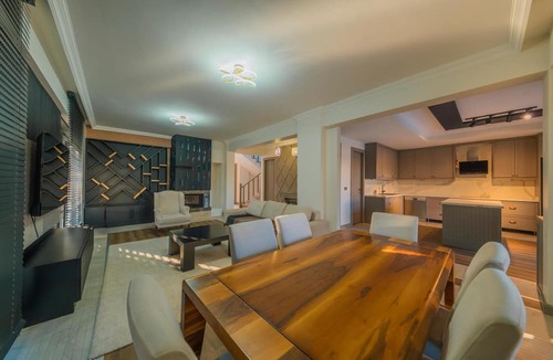 Yanik Hotel | Luku Villa