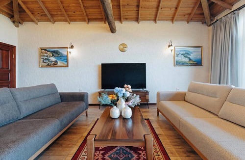 Ayvacik House | LITHOS ASSOS