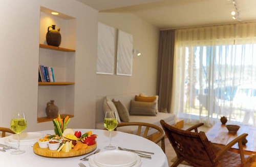 Yenifoca Villa | Oasis Houses