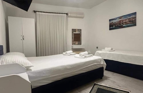 Behram House | Assos Elit Pansiyon