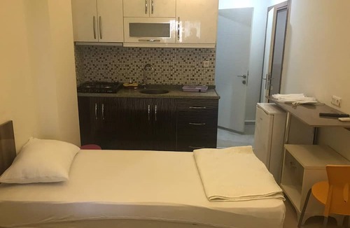 Ezine Apartment | Asya Geyikli Apart Otel
