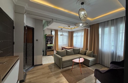 Emin Sinan Apartment | Mansion Gorki