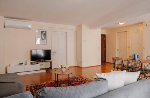 Karakoy Apartment | Charming apartment with AC in vibrant Istanbul