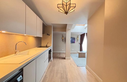 Karakoy Apartment | Top-floor terrace apartment near Galataport