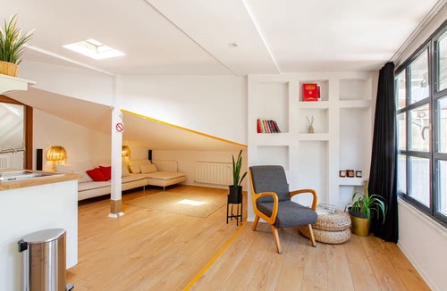 Etiler Apartment | Modern Couples Attic apt w/terrace near coffeeshop