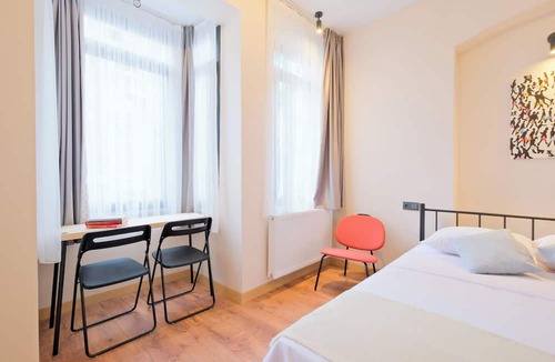 Taksim Apartment | 1 bedroom apartment in enchanting Beyoğlu with AC, WiFi