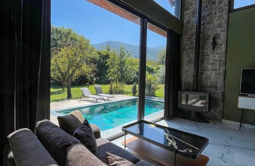 Masukiye Ski Chalet | Monk Livingspace