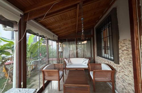 Kadnlar Denizi Mahallesi Villa | Casa Nadide Kuşadası