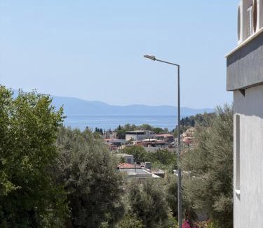 Kadnlar Denizi Mahallesi Villa | Casa Nadide Kuşadası