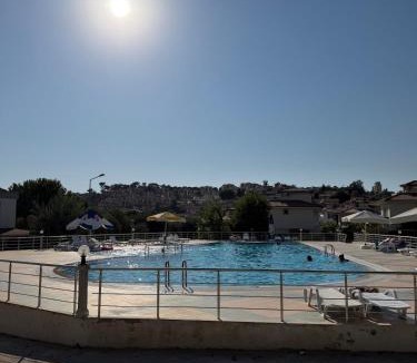 Kadnlar Denizi Mahallesi Villa | Casa Nadide Kuşadası