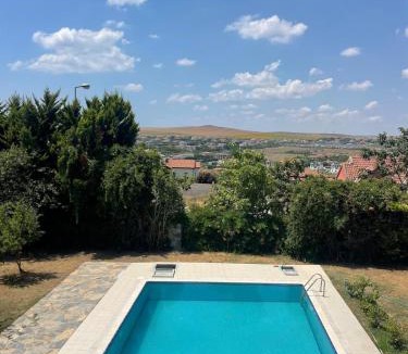 Buyukcekmece Villa | White House - Private Villa Garden