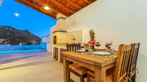 Islamlar Villa | Secluded Sea-View Family Escape Villa Bella 3 Lale