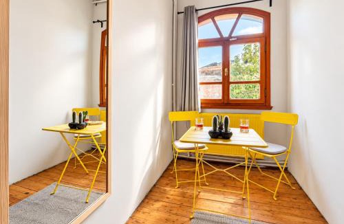 Istanbul City Center House | Timeless House Overlooking the Golden Horn with Sea - Nilorayn