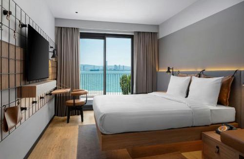 Bayraklı Hotel | Moxy Izmir