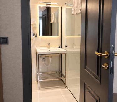 Emin Sinan Hotel | The Omiya Hotel