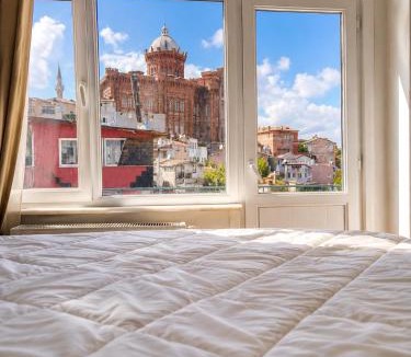 Balat House | Twin Double X2 Room