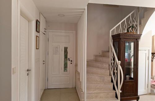 Alacati Villa | Evalacati-Villa Palma-Warm and Cozy Alaçatı Home for Winter, Fireplace, Fiber Wi-Fi