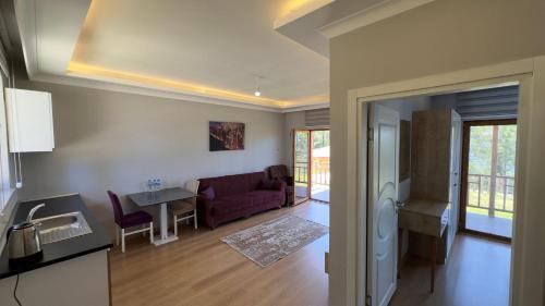 Unye House | May Villas Cet Mountain 2-1 Bungalow 205
