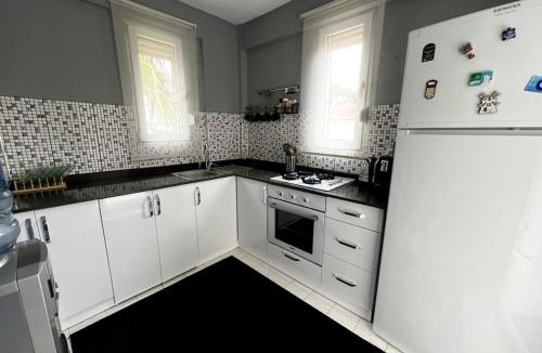 Side Apartment | Appartement in a Complex with a Pool and a Great Location