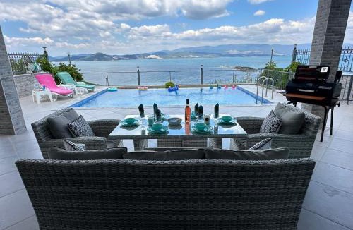 Milas Villa | Villa Paradise BODRUM, 14 personnes, vue mer, piscine, plage privée, sauna, chambre à vapeur, ascenseur