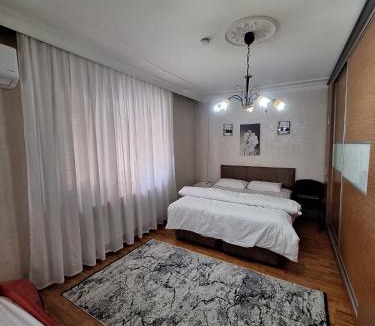 Bornova Apartment | 2Ege Üniversitesi ve hastanesine çok yakın Aileye ve Firmaya uygun