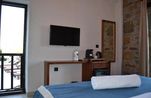 Kalekoy Koyu Hotel | Mathilda Gökçeada
