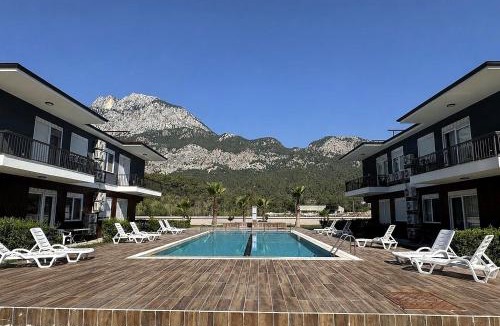 Goynuk House | Palmiye Home Havuzlu Apart Dağ Manzaralı Göynük Kemer