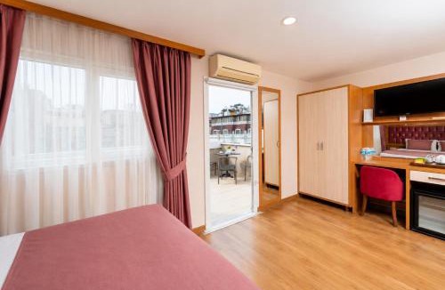 Cagaloglu Hotel | Weingart Black Pearl Hotel