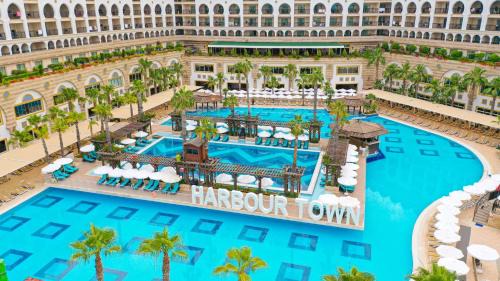 Side Resort | Crystal Sunset Pearl Collection - Ultimate All Inclusive