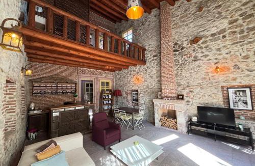 Ayvalik House | Award-Winning Art House Historic Charm