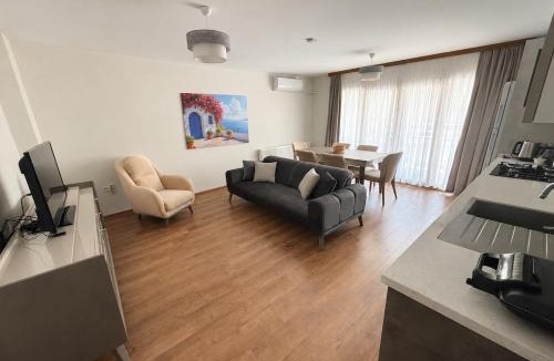 Kadnlar Denizi Mahallesi Apartment | Istanberry Kusadasi - Ladies Beach Premium Terrace Apartment