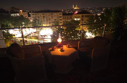Fatih Apartment | 4 BR Flat with Terrace and Hot Tub in Historic Istanbul