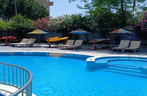 Kusadasi City Centre Apartment | Golden Moon Apart Hotel