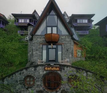 Arakli Apartment | Gafulluk Tatil Köyü