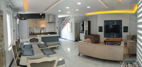 Kadriye Villa | ELIT1-14 BEDS-7rooms FULL TRIPLEX VILLA in BELEK with 10meter PRIVATE POOL & GARDEN WI-FI- Full Kitchen & Bed Equipments-New Air Conditions free parking