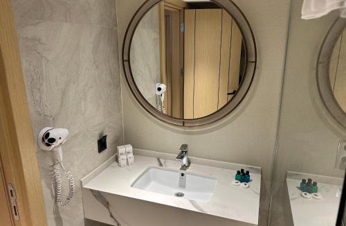 Yunusemre Hotel | Buyuk Saruhan Hotel