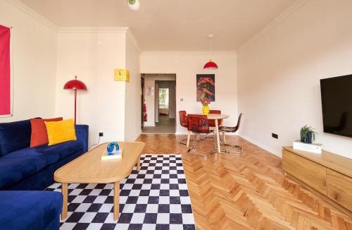 Cihangir Apartment | Cihangir Pop Art Hideaway