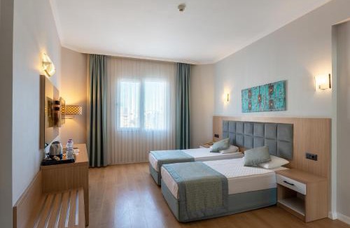 Eski Lara Hotel | Adonis Hotel