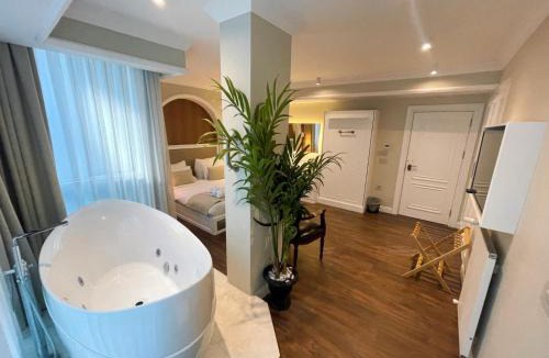 Bayraklı Hotel | DBD Hotel Bayraklı