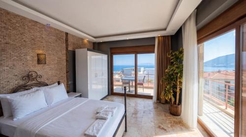 Yenifoca Hotel | Stone House Foça Otel