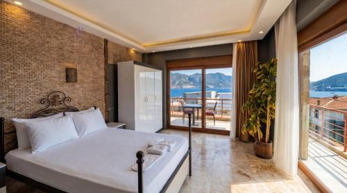 Yenifoca Hotel | Stone House Foça Otel
