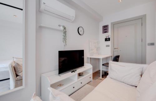 Kadikoy Apartment | Newly Constructed in Kadikoy Quake-Resistant-AC