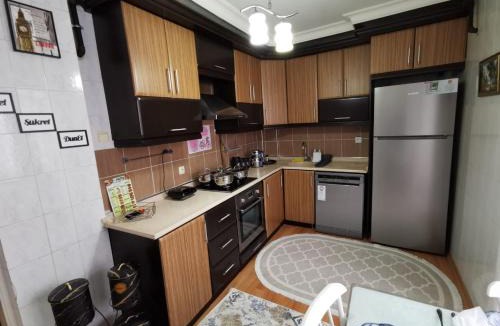 Bornova Apartment | 2Ege Üniversitesi ve hastanesine çok yakın Aileye ve Firmaya uygun