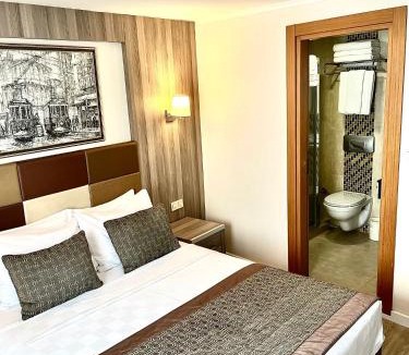 Asmali Mescit Hotel | Pera Arya Hotel