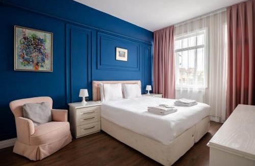 Moda Apartment | Elegant 3BD Bosphorus Views Chic Kadıkoy Home #384