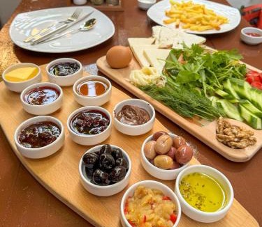 Ayvalik City Center House | Tarihi Rum Konağı Antikhan