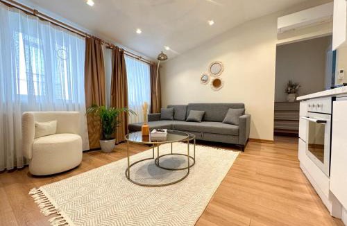 Asmali Mescit Apartment | ŞAHİN PERA SUİT3 Central location 2 Br 3 Ac great apartment