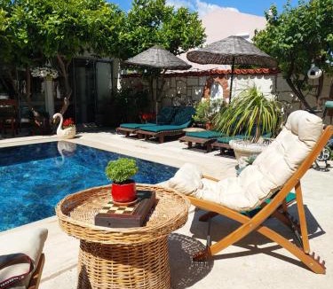 Hacımemis Hotel | BADEMİÇİ OTEL