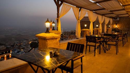 Artuklu Hotel | zerzevan hotel